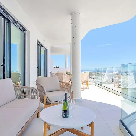 Luxury Higueron